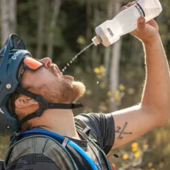 Camelbak Bouteille à Boire Podium 710 Ml - Noir -Vélo Équipement Magasin bouteille a boire podium 710 ml noir 5