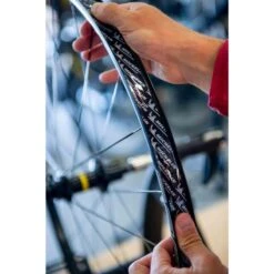 Fond De Jante Tubeless 25 Mm X 10 M MICHELIN - Compatible VTT, Vélo De Montagne -Vélo Équipement Magasin fond de jante tubeless 25 mm x 10 m michelin compatible vtt velo de montagne 5