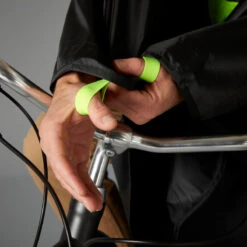 BTWIN PONCHO PLUIE VISIBILITE JOUR VELO VILLE 120 NOIR JAUNE FLUO -Vélo Équipement Magasin poncho pluie visibilite jour velo ville 120 noir jaune fluo 3