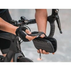 Topeak Support Smartphone Pour Vélo Pakgo M Noir -Vélo Équipement Magasin support smartphone pour velo pakgo m noir 3