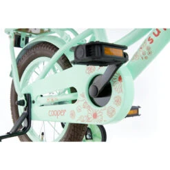 Vélo Enfant SuperSuper Cooper Bamboo - 14 Pouces - Vert Pistache 9 Vélo Enfant SuperSuper Cooper Bamboo - 14 Pouces - Vert Pistache -Vélo Équipement Magasin velo enfant supersuper cooper bamboo 14 pouces vert pistache 2