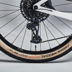 Rockrider VELO VTT Cross Country RACE 900 GX Eagle, Roues Reynolds Carbone, Cadre Carbone -Vélo Équipement Magasin velo vtt cross country race 900 gx eagle roues reynolds carbone cadre carbone 6