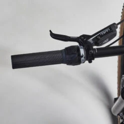 Rockrider VELO VTT Cross Country RACE 900 GX Eagle, Roues Reynolds Carbone, Cadre Carbone -Vélo Équipement Magasin velo vtt cross country race 900 gx eagle roues reynolds carbone cadre carbone 9